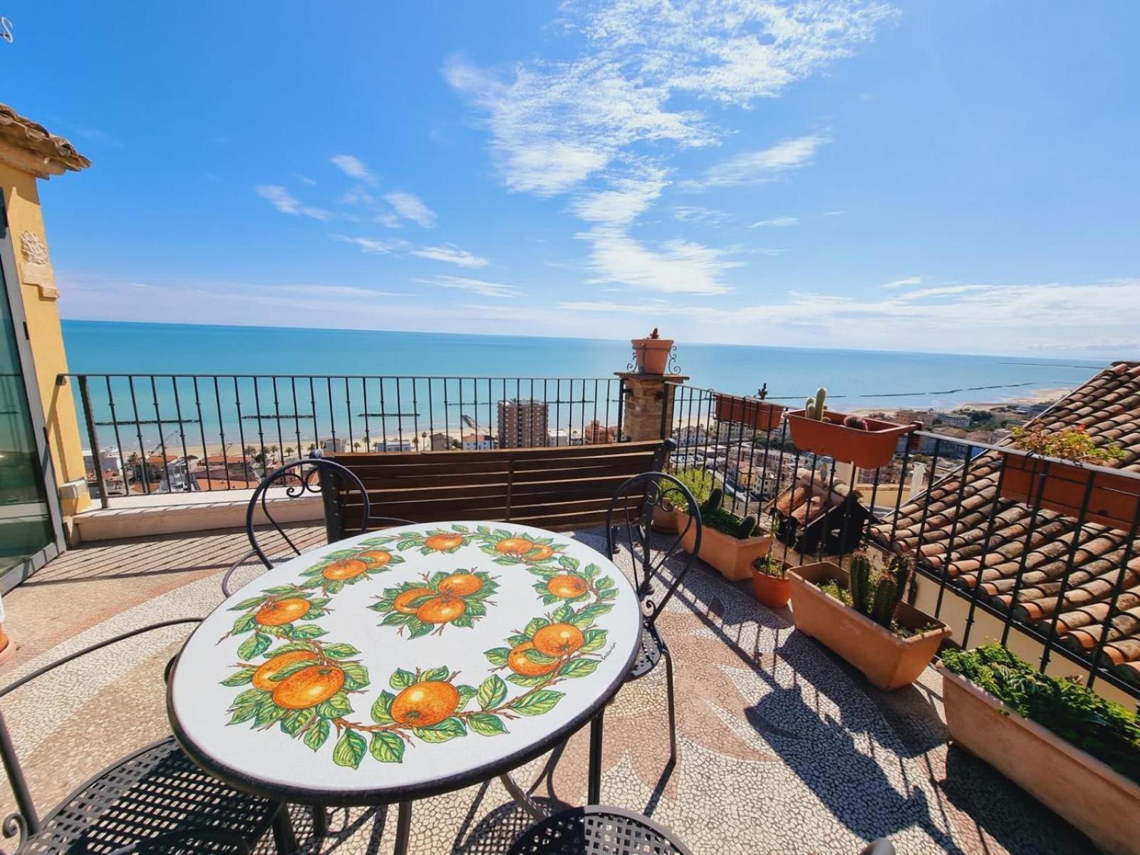 B&B La Torretta Sul Borgo Гротамаре Екстериор снимка